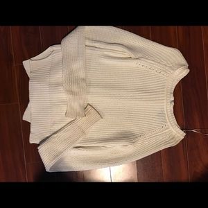 Casual off white sweater